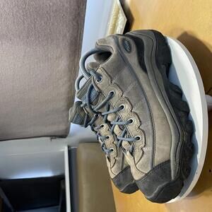 COLUMBIA US PIPE RAIL HIKING